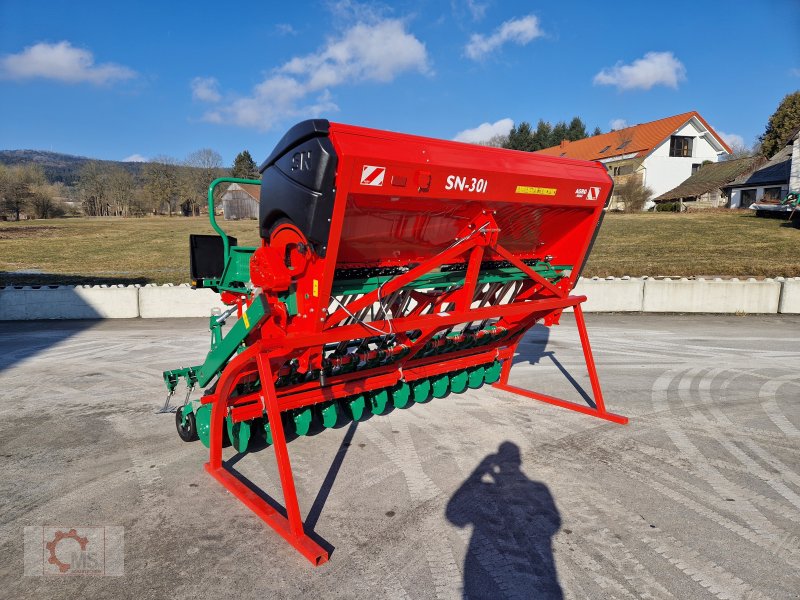 Drillmaschine του τύπου Agro-Masz SN 301 aufgebaute Sämaschine elektrische Fahrgassenschaltung, Neumaschine σε Tiefenbach (Φωτογραφία 1)