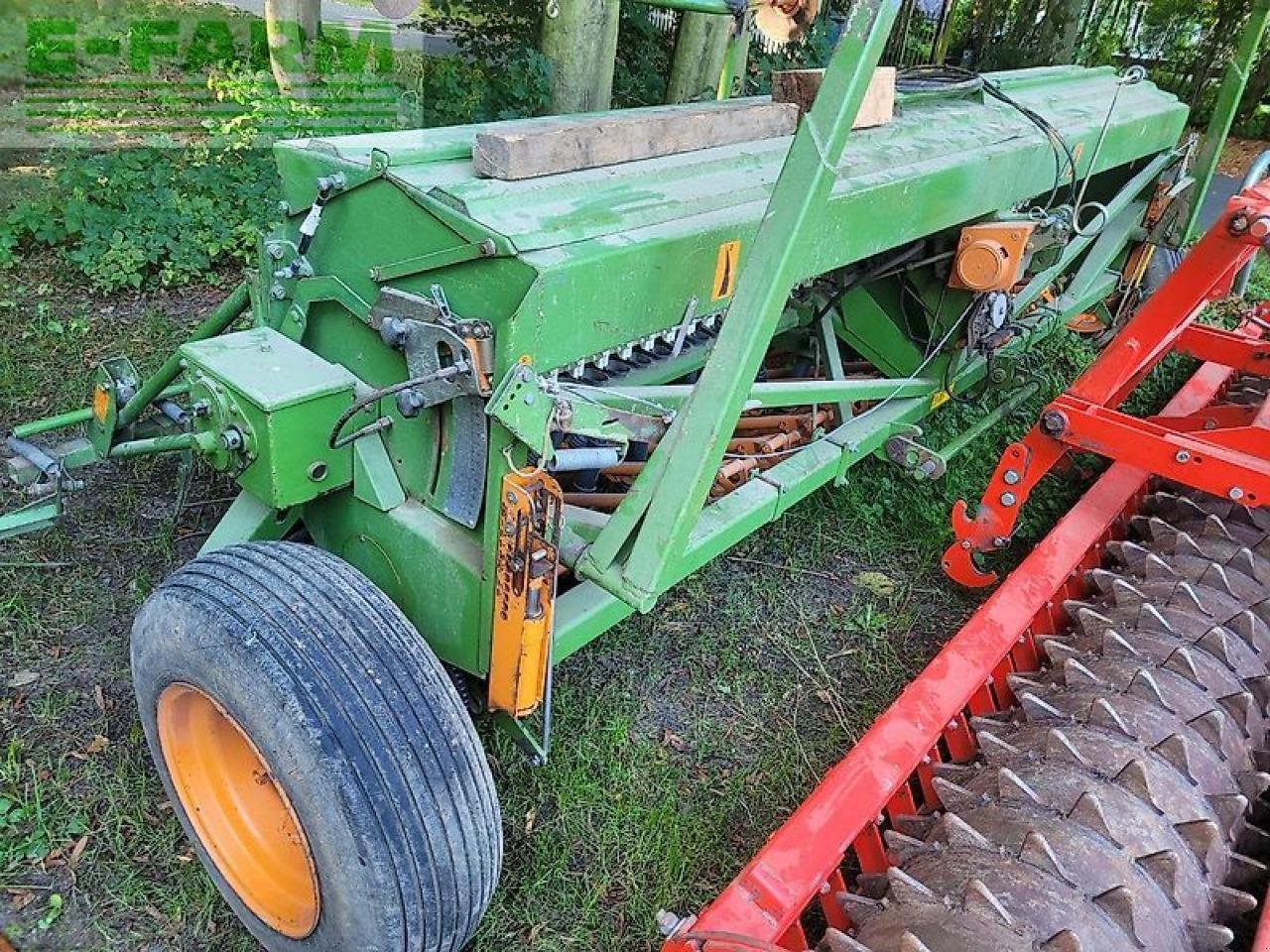 Drillmaschine du type Amazone d8-40 super +kuhn hr 404d drillkombination, Gebrauchtmaschine en TRAVENTHAL (Photo 7)