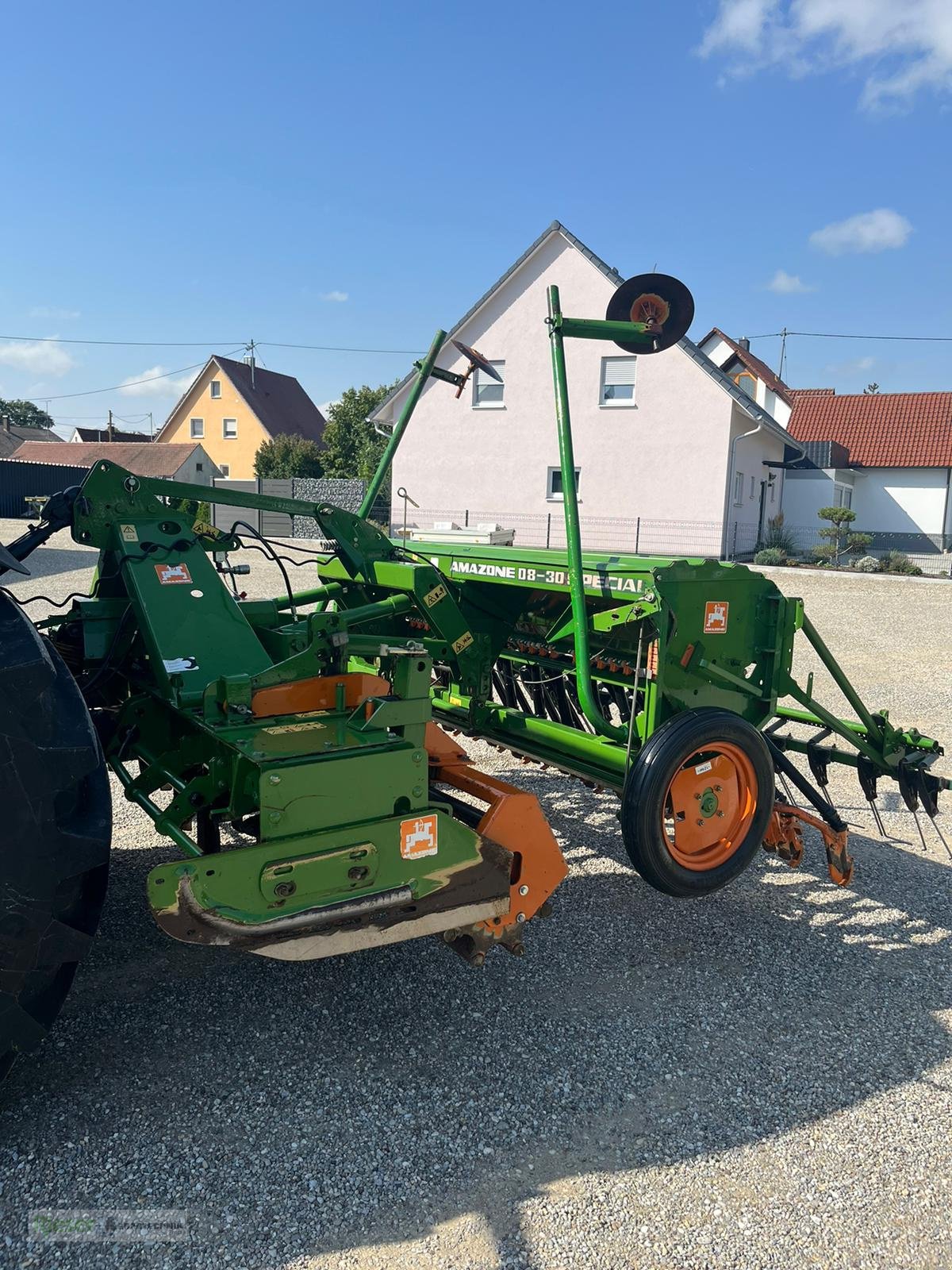 Drillmaschine des Typs Amazone Drillmaschine KE 302 und D8/30 Spezial, Kreiselegge und Sämaschine, Gebrauchtmaschine in Nördlingen (Bild 10)