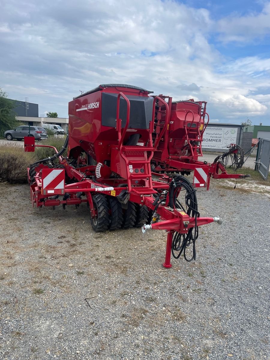 Drillmaschine of the type Horsch PRONTO 3  DC, Neumaschine in Hollenthon (Picture 3)