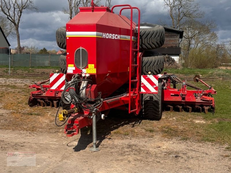 Drillmaschine des Typs Horsch Pronto 6 KE mit Kreiselegge, Gebrauchtmaschine in Neubrandenburg