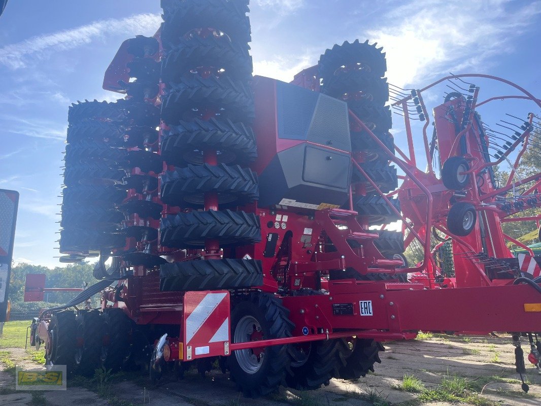 Drillmaschine van het type Horsch PRONTO 7 DC M22 SP05, Neumaschine in Grabow (Foto 3)