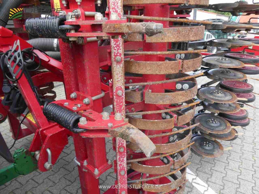 Drillmaschine des Typs Horsch Taro 6 SL mit Fronttank Partner 1600FT, Gebrauchtmaschine in Lauterberg/Barbis (Bild 18)