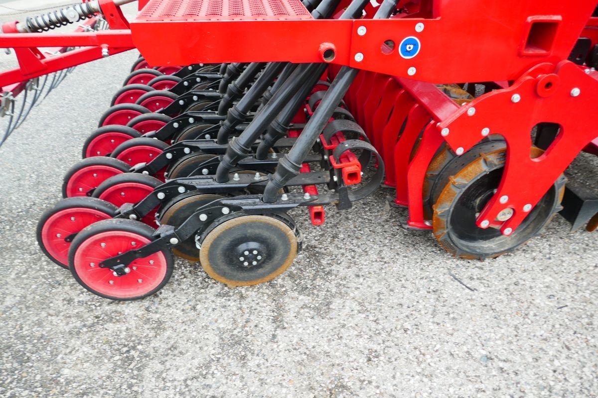 Drillmaschine van het type Horsch Versa 3 KR, Gebrauchtmaschine in Villach (Foto 4)