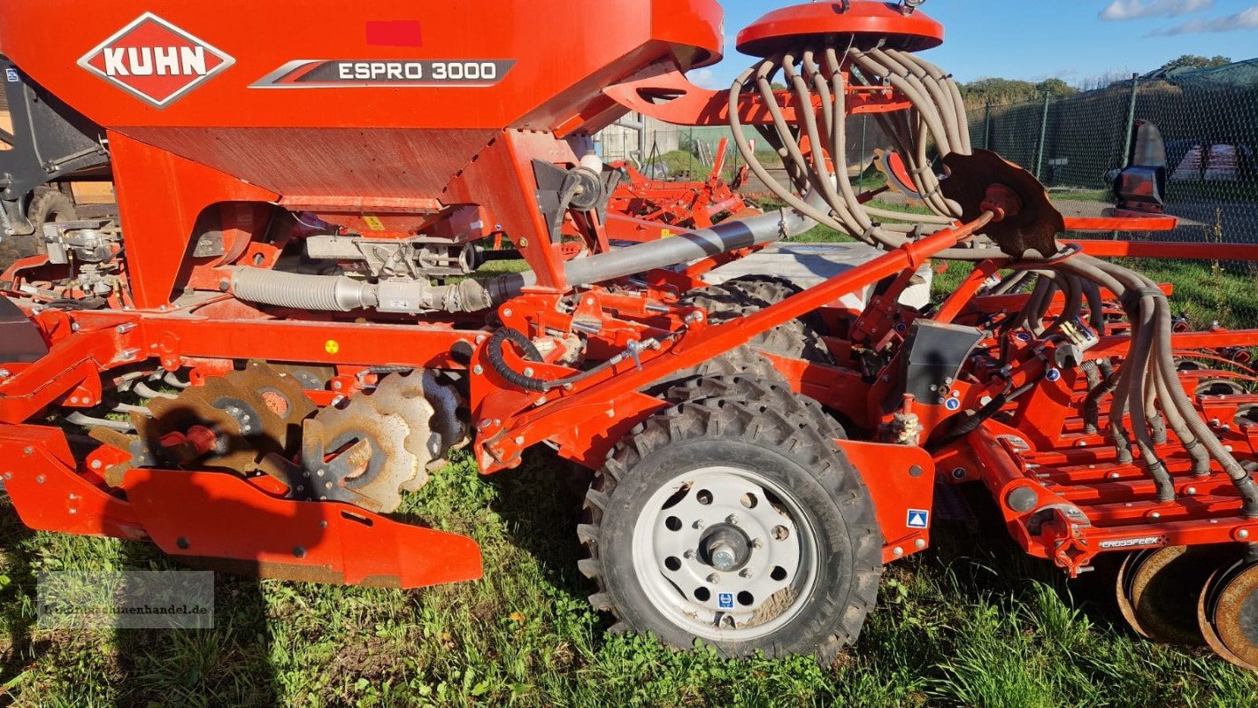 Drillmaschine van het type Kuhn Espro 3000, Gebrauchtmaschine in Burg/Spreewald (Foto 1)