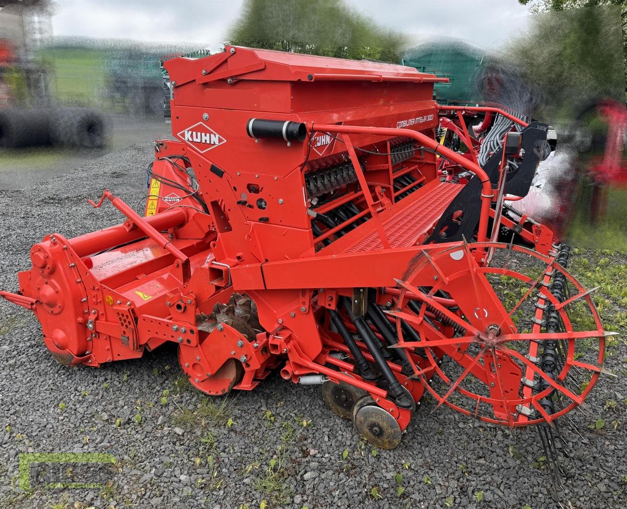 Drillmaschine типа Kuhn INTEGRA 3003  + EL 162-300 Zinkenrotor, Gebrauchtmaschine в Homberg (Ohm) - Maulbach (Фотография 11)