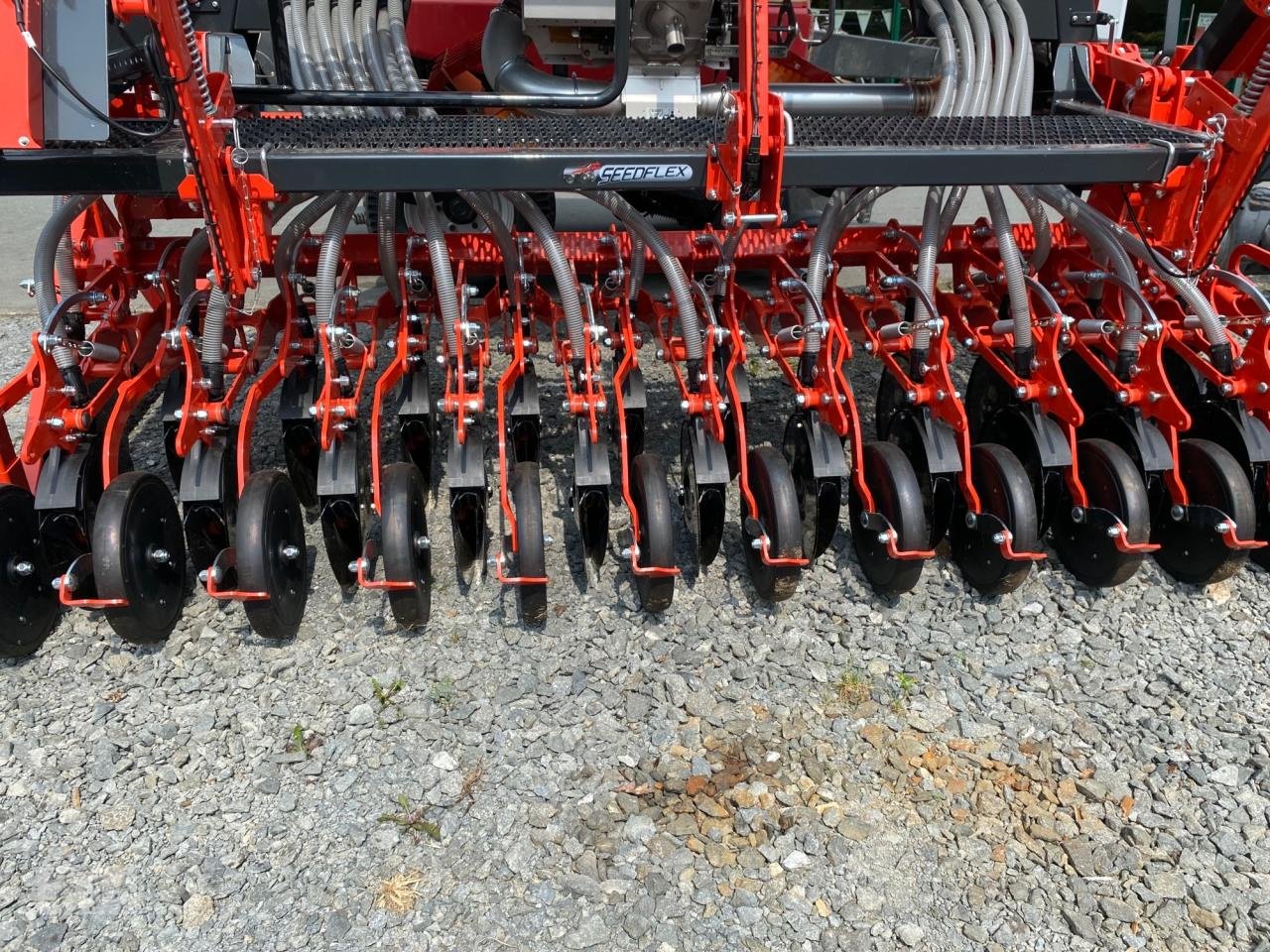 Drillmaschine del tipo Kuhn VENTA 3030-24 ISOBUS, Neumaschine In Eslohe–Bremke (Immagine 2)