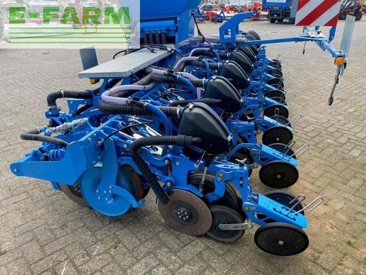 Drillmaschine van het type Lemken azurit 10 k 8 + solitair 23 fronttank demo, Gebrauchtmaschine in gg VEGHEL (Foto 2)