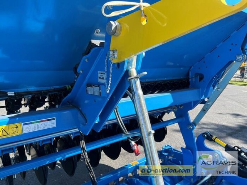 Drillmaschine of the type Lemken SAPHIR 9/300 DS-150, Gebrauchtmaschine in Meppen (Picture 11)