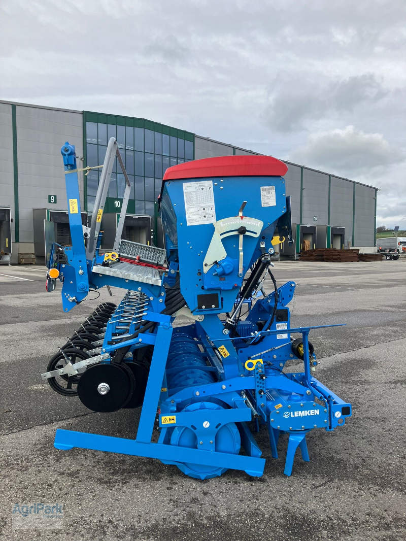 Drillmaschine van het type Lemken SAPHIR 9/ 300, Neumaschine in Kirchdorf (Foto 3)