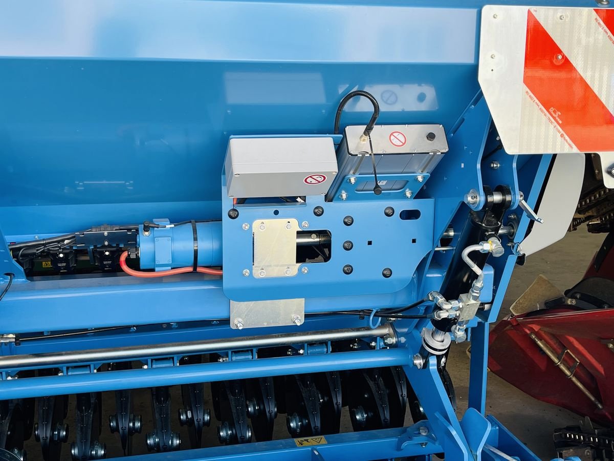 Drillmaschine du type Lemken Zirkon 8 + Saphir 10, Neumaschine en Hohenruppersdorf (Photo 14)