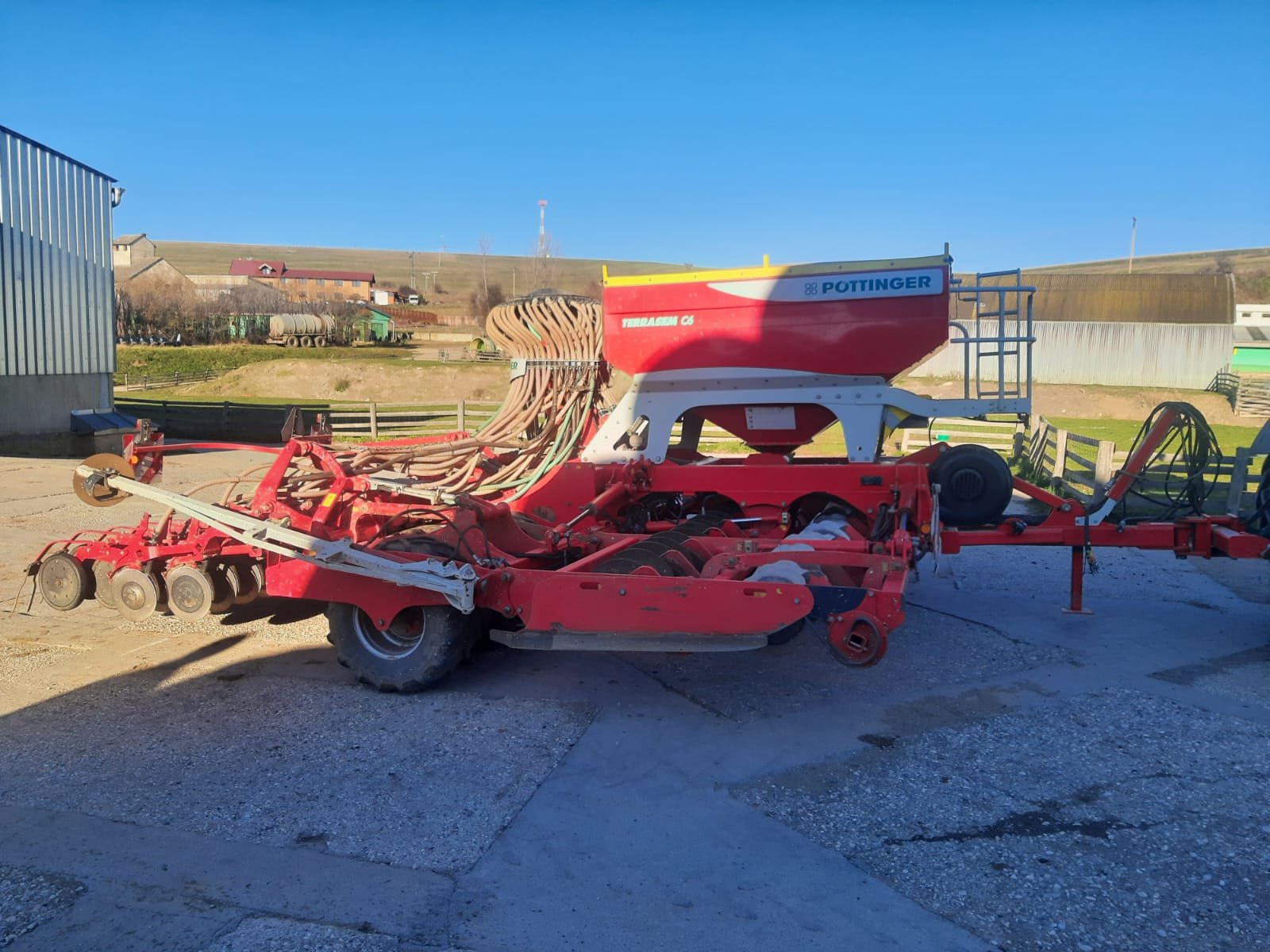 Drillmaschine van het type Pöttinger Terrasem C6, Gebrauchtmaschine in Vrbov (Foto 4)