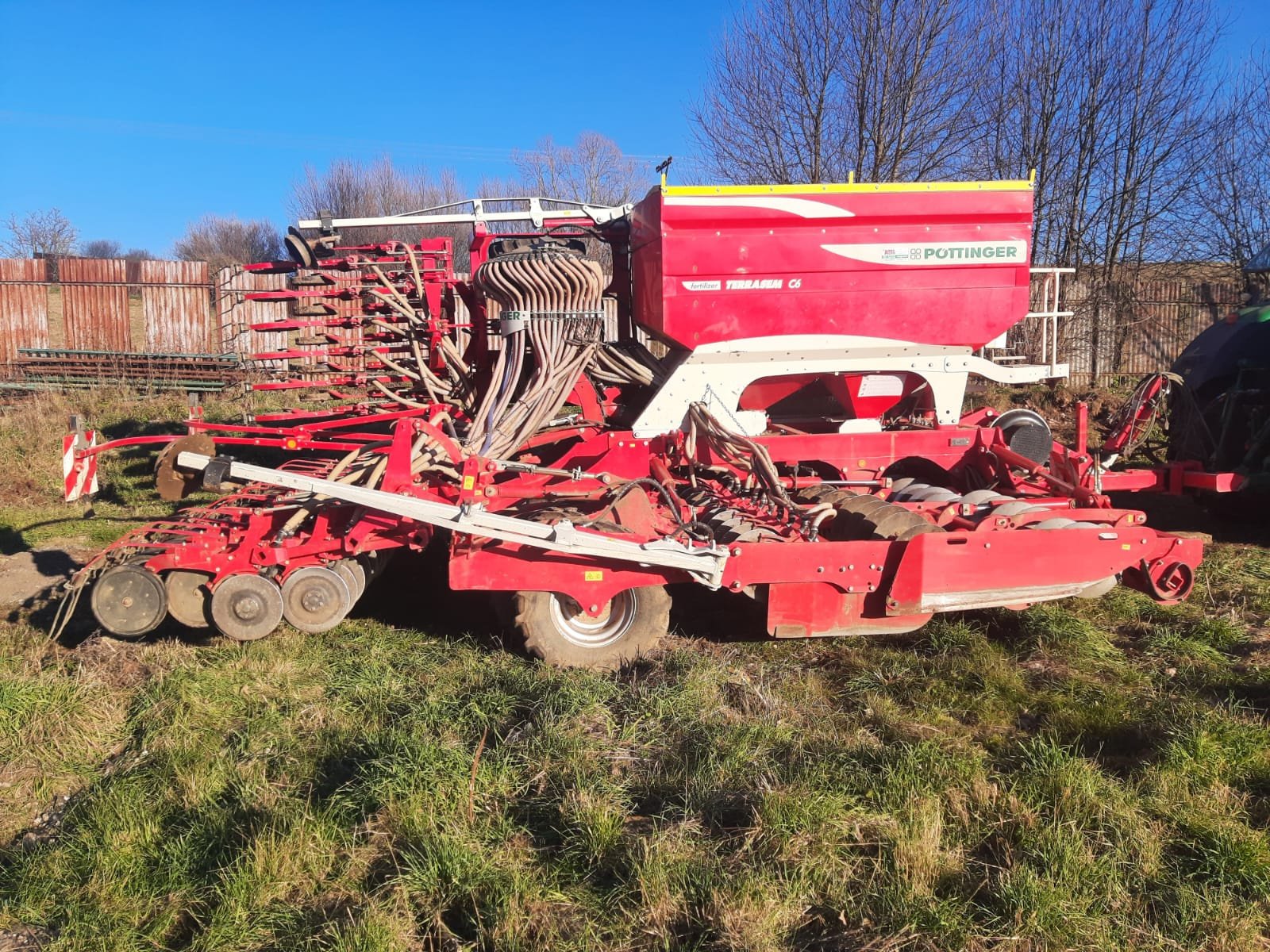 Drillmaschine van het type Pöttinger Terrasem C6, Gebrauchtmaschine in Vrbov (Foto 2)