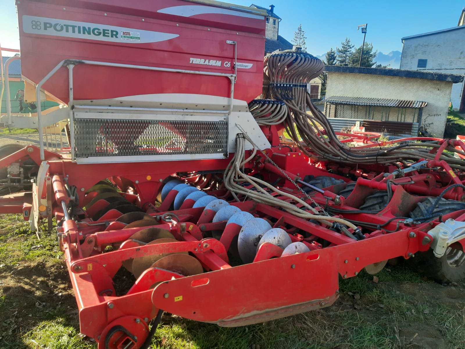 Drillmaschine van het type Pöttinger Terrasem C6, Gebrauchtmaschine in Vrbov (Foto 7)