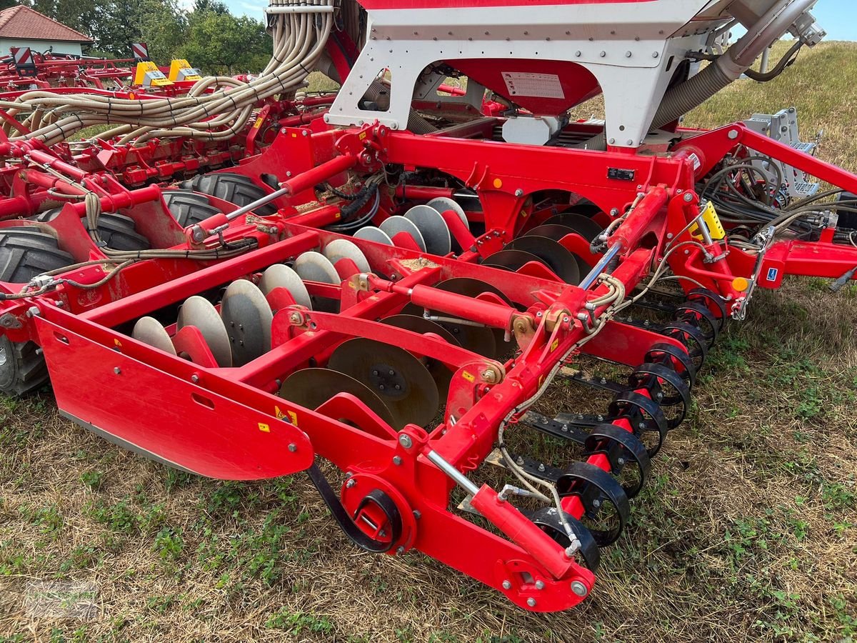 Drillmaschine van het type Pöttinger TERRASEM V 6000 D, Gebrauchtmaschine in Grieskirchen (Foto 3)