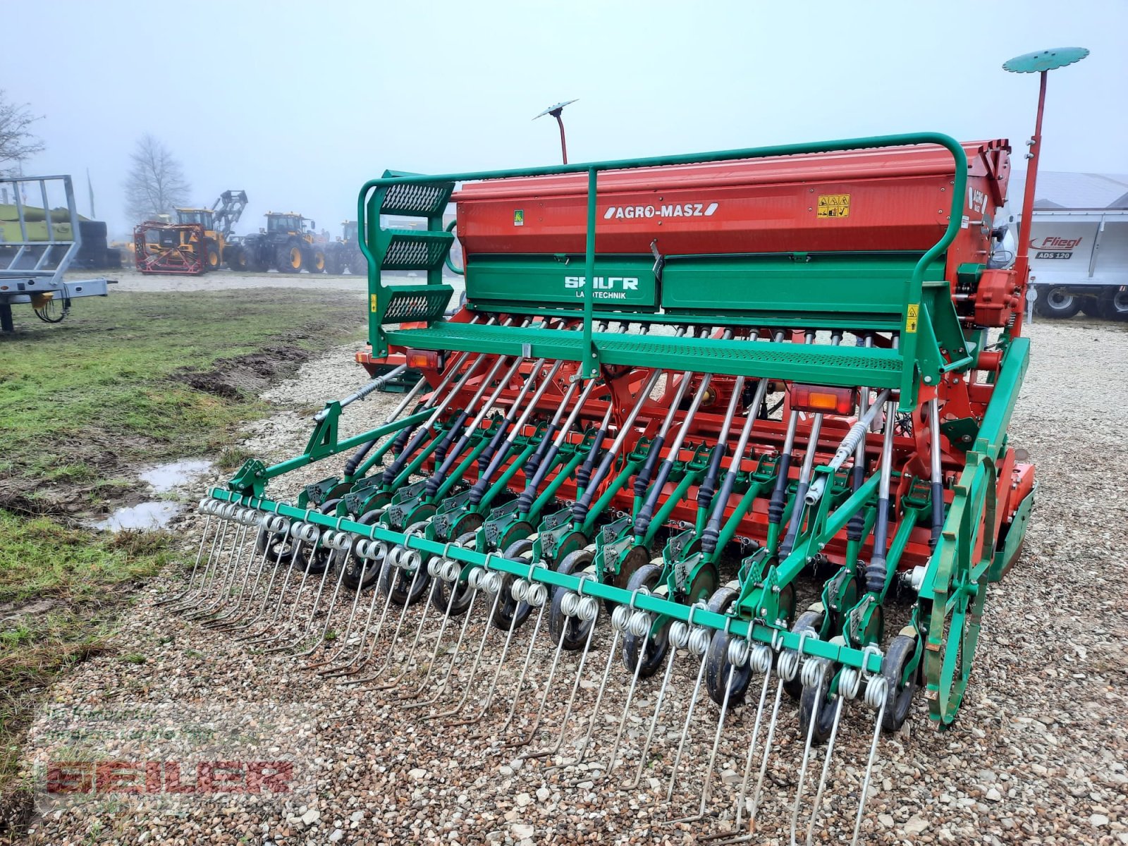 Drillmaschinenkombination of the type Agro-Masz ANA 30 + SN 300, Gebrauchtmaschine in Ansbach (Picture 3)