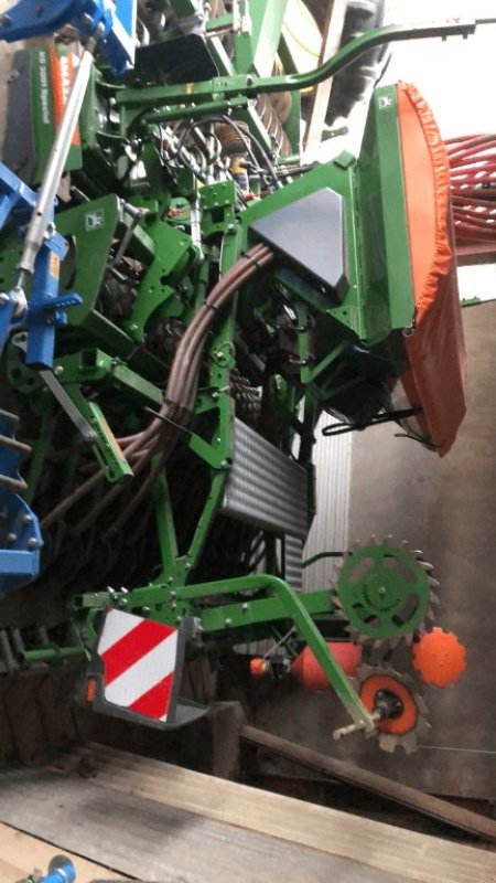 Drillmaschinenkombination des Typs Amazone AD-P 3001 SPECIAL, Gebrauchtmaschine in Vogelsheim (Bild 3)