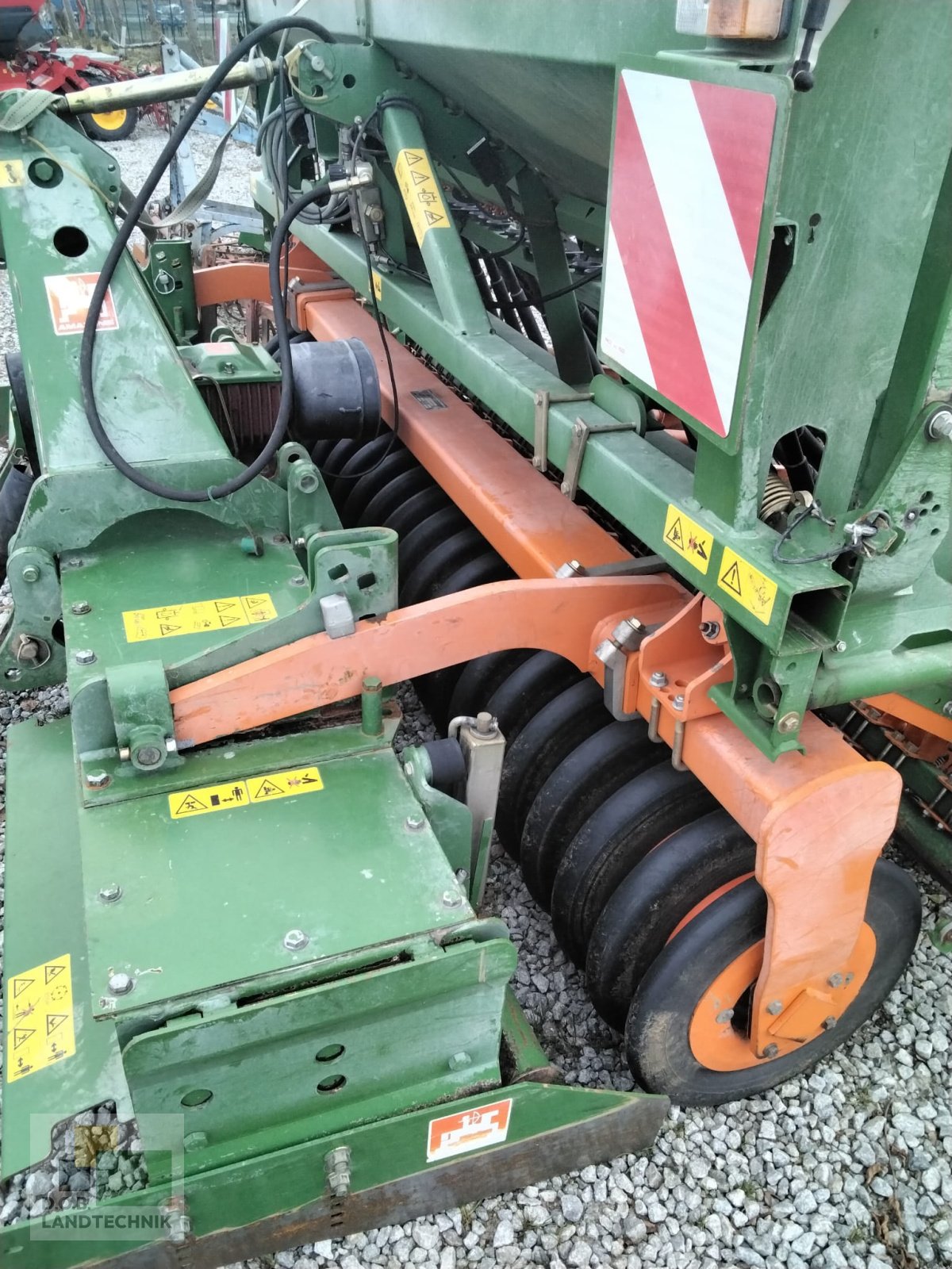 Drillmaschinenkombination des Typs Amazone KE303 + AD303 Super, Gebrauchtmaschine in Regensburg (Bild 7)