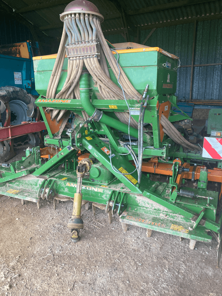 Drillmaschinenkombination des Typs Amazone KX 3000, Gebrauchtmaschine in TREMEUR (Bild 1)