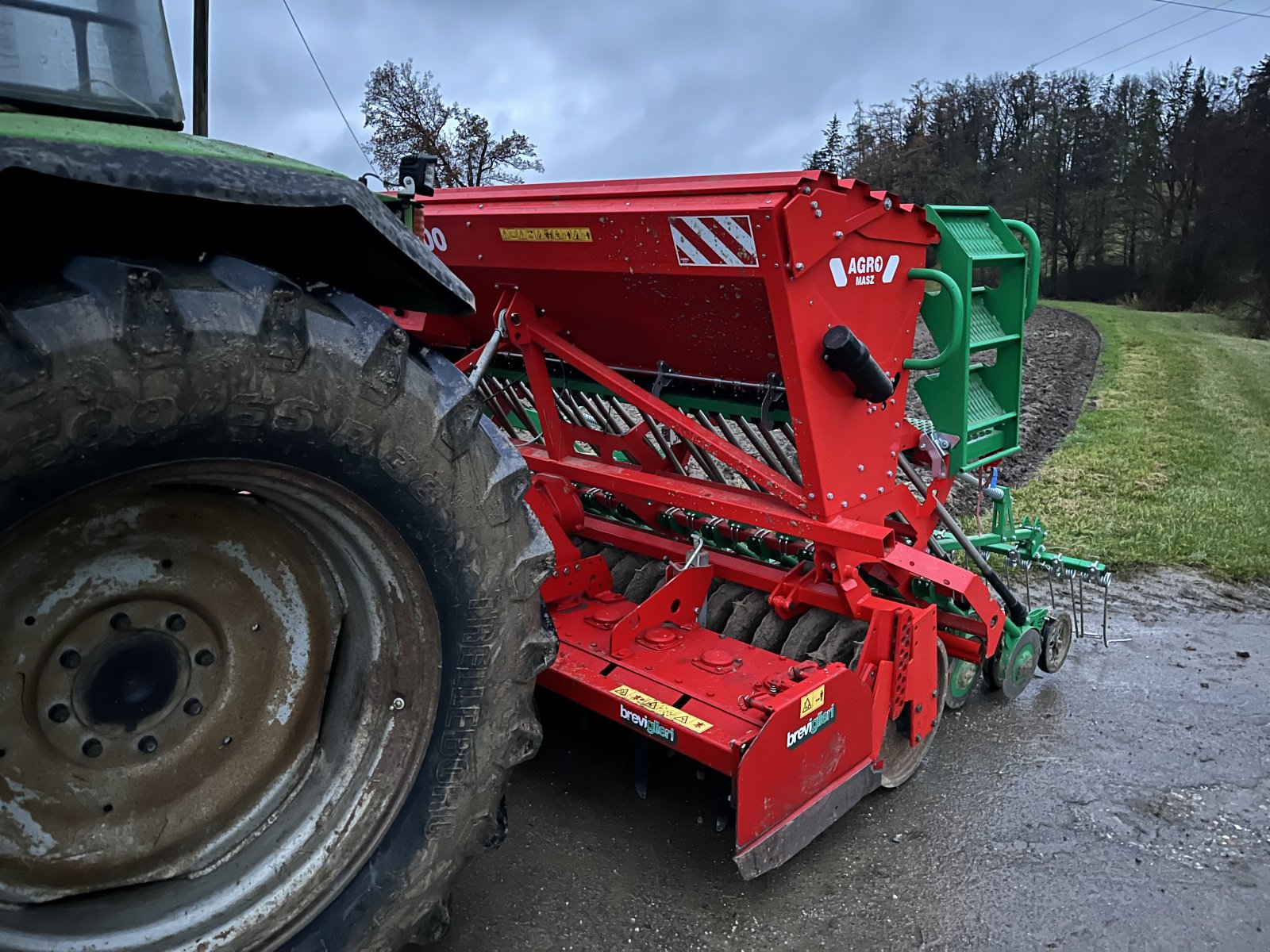 Drillmaschinenkombination typu Breviglieri + AgroMasz MEK Farmer + SN 300, Gebrauchtmaschine v Eching (Obrázok 1)