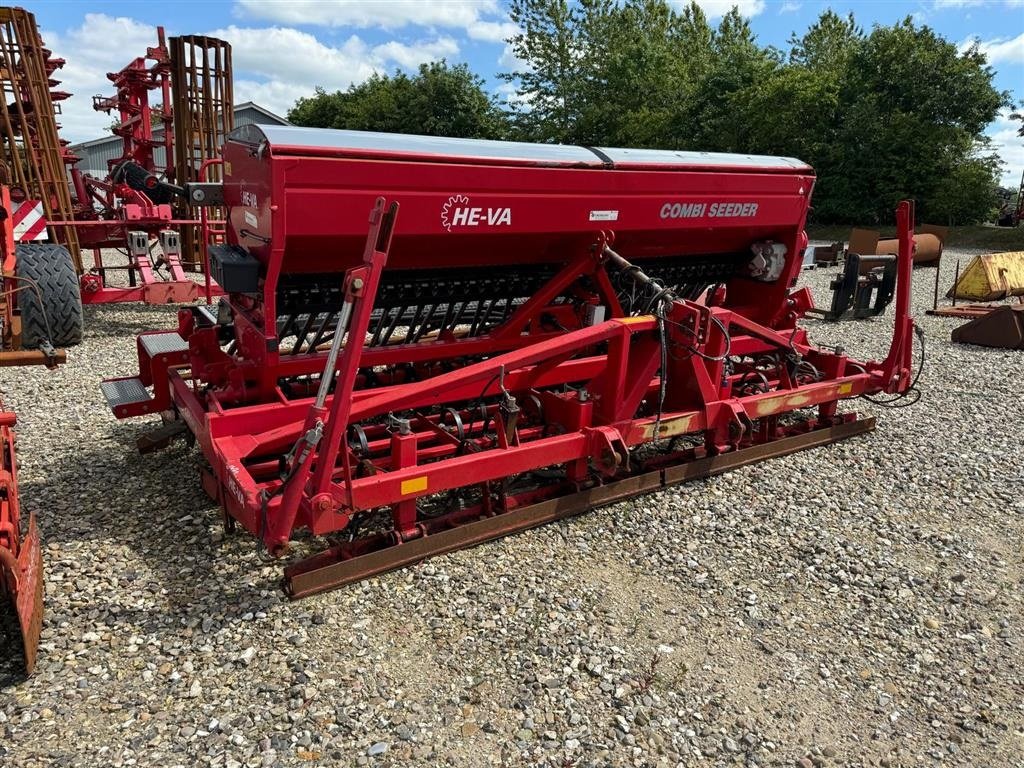 Drillmaschinenkombination des Typs HE-VA COMBI-SEEDER VB 4M, Gebrauchtmaschine in Videbæk (Bild 2)