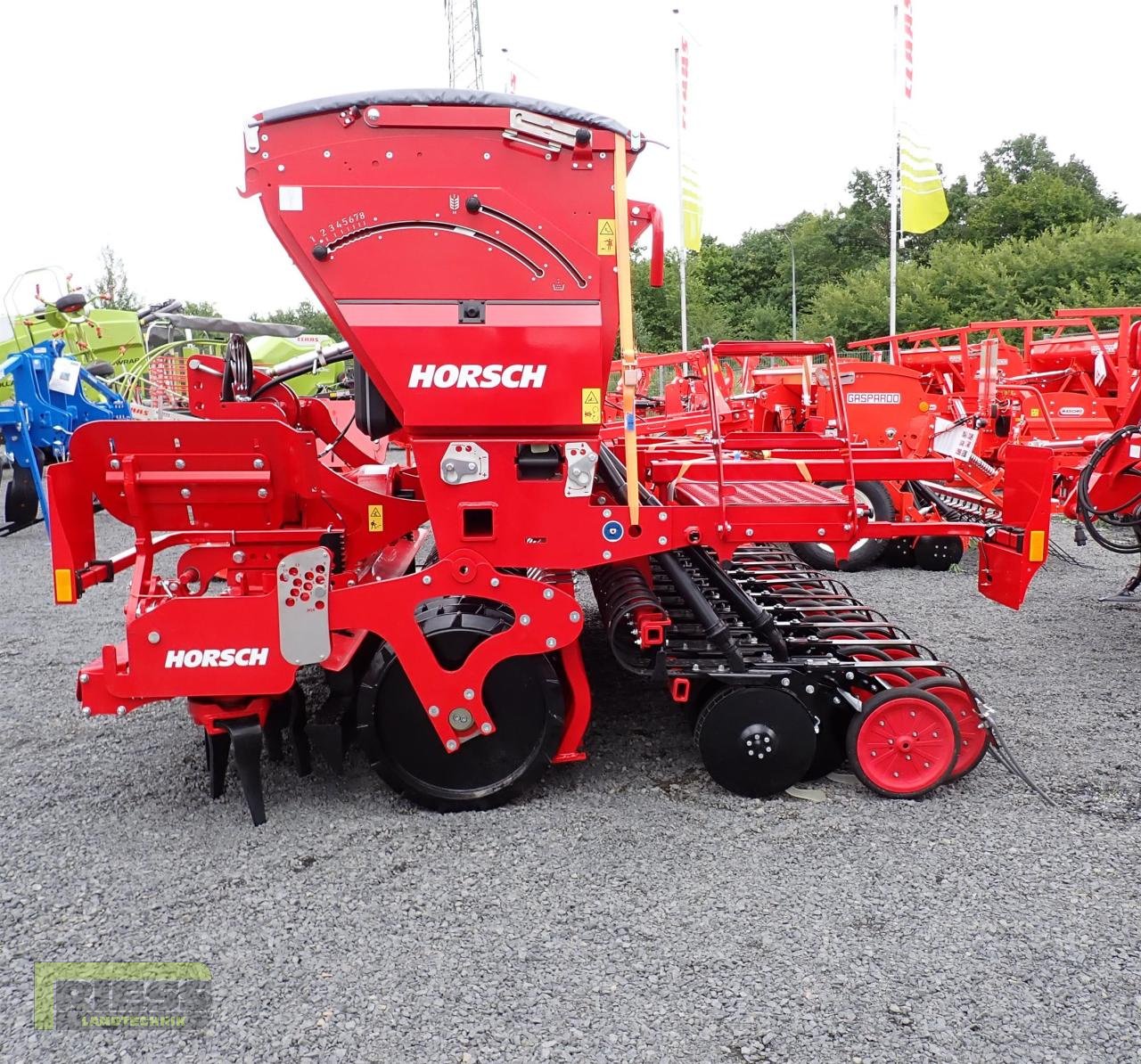 Drillmaschinenkombination от тип Horsch VERSA 3 KR 24 DD, Neumaschine в Homberg (Ohm) - Maulbach (Снимка 12)