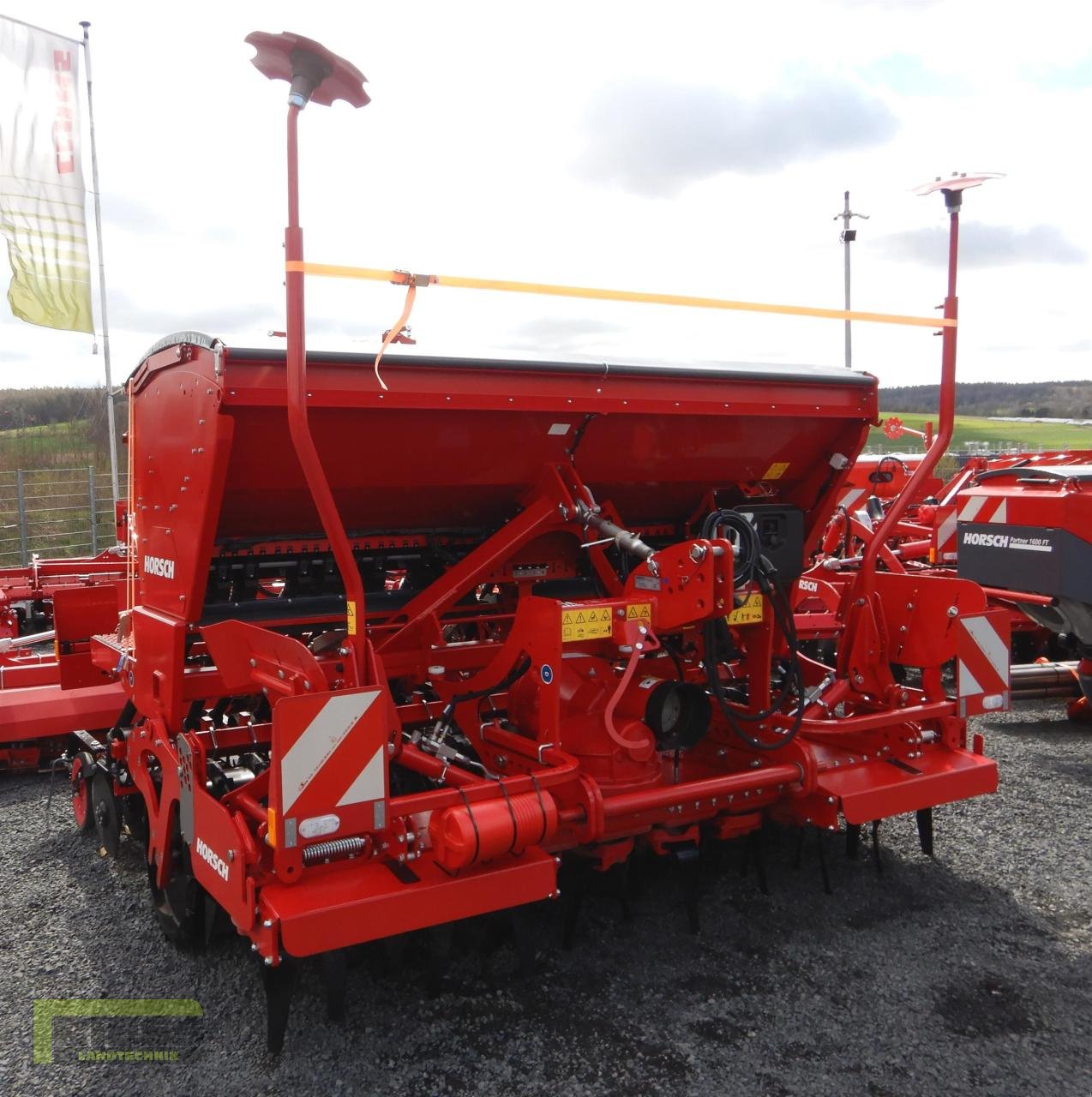 Drillmaschinenkombination del tipo Horsch VERSA 3 KR Spuranreißer EXKLUSIVE Beipack, Neumaschine In Homberg (Ohm) - Maulbach (Immagine 2)