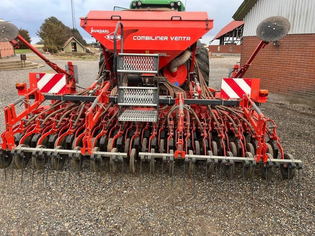 Drillmaschinenkombination tip Kuhn Combi Liner Venta LC, Gebrauchtmaschine in Vinderup (Poză 1)