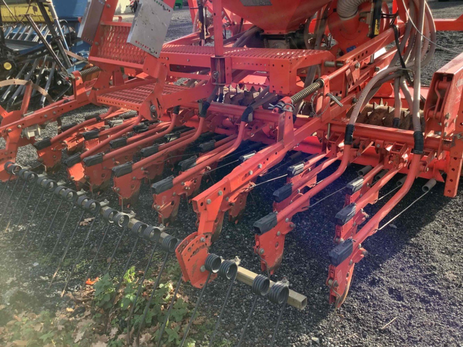 Drillmaschinenkombination van het type Kuhn Combiné de semis COMBINE Kuhn, Gebrauchtmaschine in LA SOUTERRAINE (Foto 3)