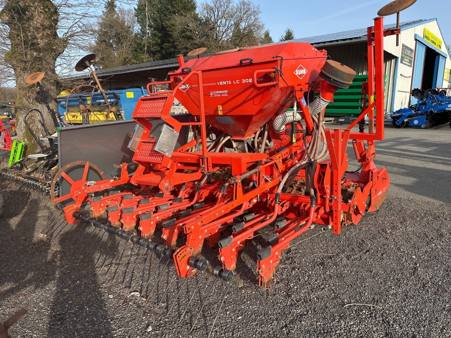 Drillmaschinenkombination of the type Kuhn Combiné de semis COMBINE Kuhn, Gebrauchtmaschine in LA SOUTERRAINE (Picture 1)