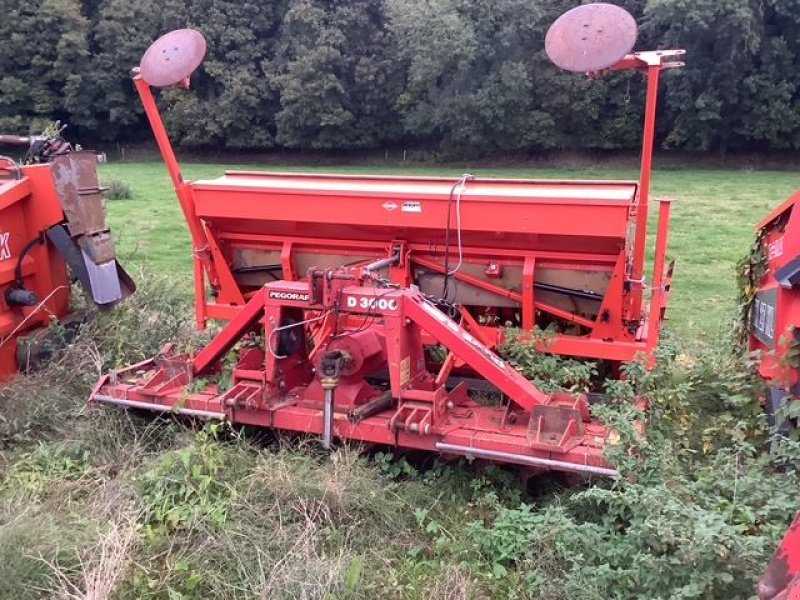 Drillmaschinenkombination van het type Kuhn En ligne, Gebrauchtmaschine in les hayons (Foto 1)