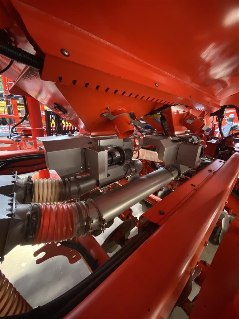 Drillmaschinenkombination van het type Kuhn Espro 6000 RC MIX, Gebrauchtmaschine in Løgstør (Foto 8)