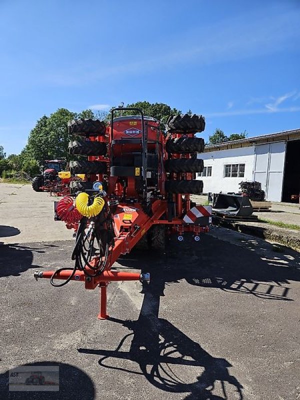 Drillmaschinenkombination typu Kuhn Espro 6000R, Vorführmaschine v Flessau (Obrázek 3)