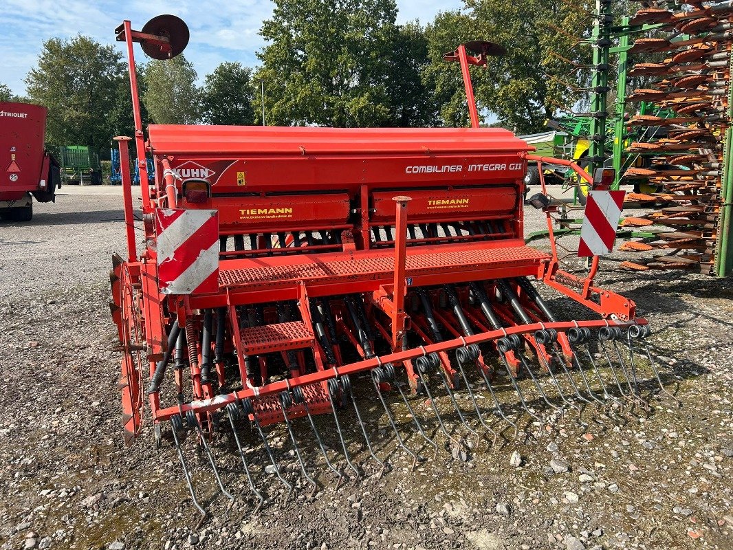 Drillmaschinenkombination du type Kuhn GII mit 302D, Gebrauchtmaschine en Sittensen (Photo 2)