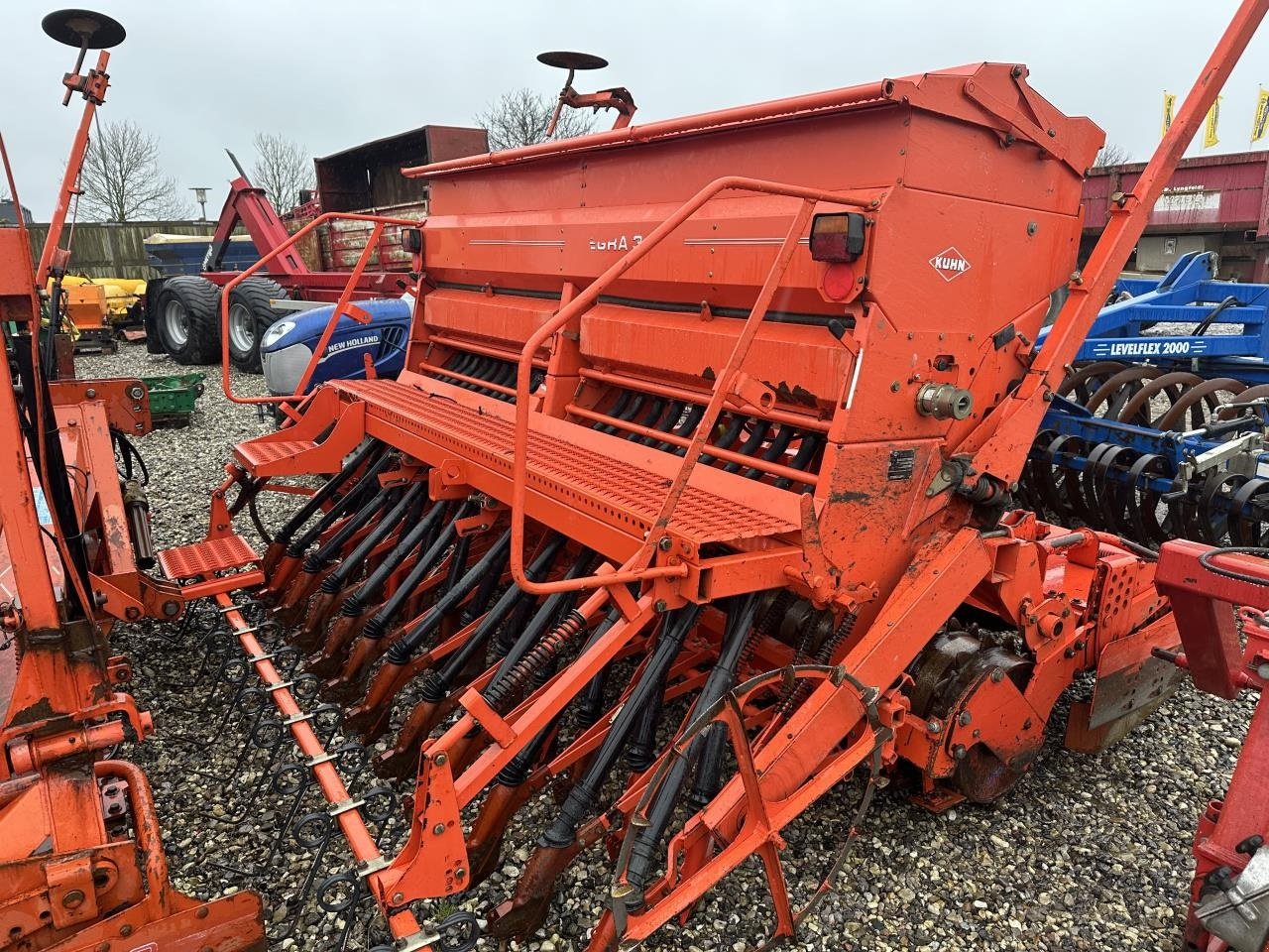 Drillmaschinenkombination des Typs Kuhn HR3003/INTEGRA 3000, Gebrauchtmaschine in Hadsten (Bild 3)