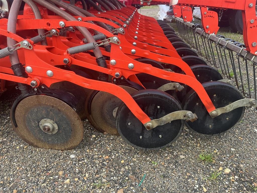 Drillmaschinenkombination tip Kuhn HR4040/Venta 4030 Rotorharve såsæt, Gebrauchtmaschine in Brørup (Poză 4)