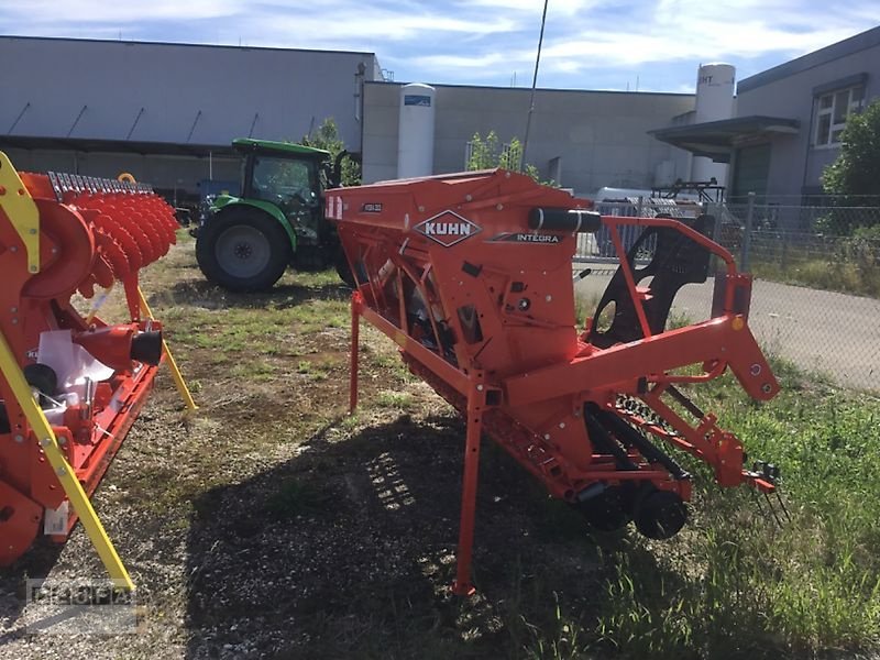 Drillmaschinenkombination del tipo Kuhn HRB 303. INTEGRA 3003 24SD, Neumaschine In Erbach (Immagine 7)