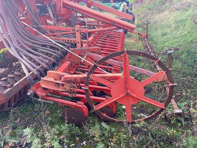 Drillmaschinenkombination za tip Kuhn Kreiselegge HRB 450 + Venta AL *Scheibenschar*, Gebrauchtmaschine u Salsitz (Slika 12)