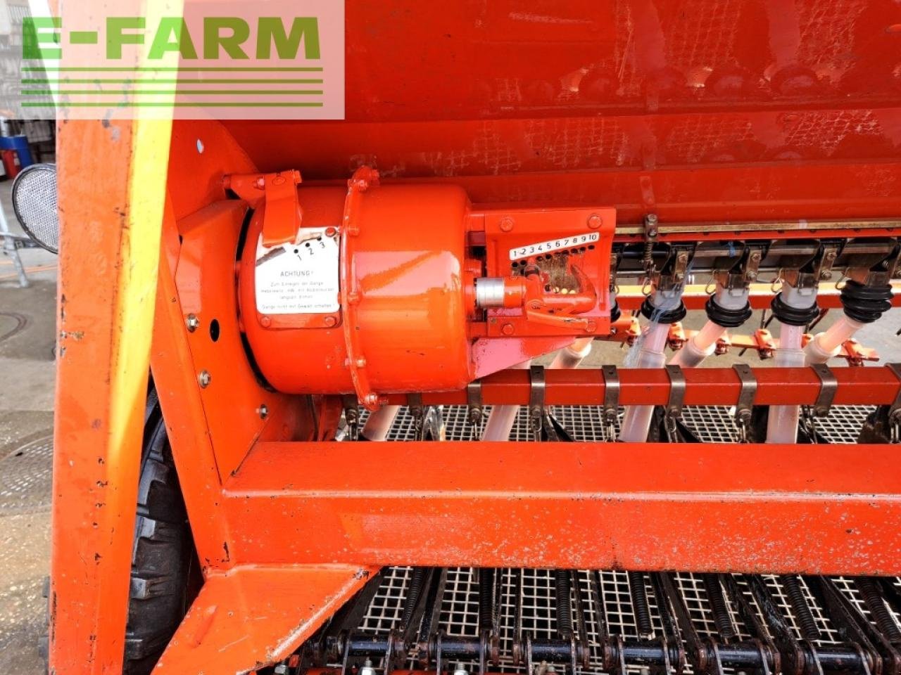 Drillmaschinenkombination za tip Kuhn Kuhn Kreiselegge  HRB302B +Reform Semo 100, Gebrauchtmaschine u REDLHAM (Slika 13)