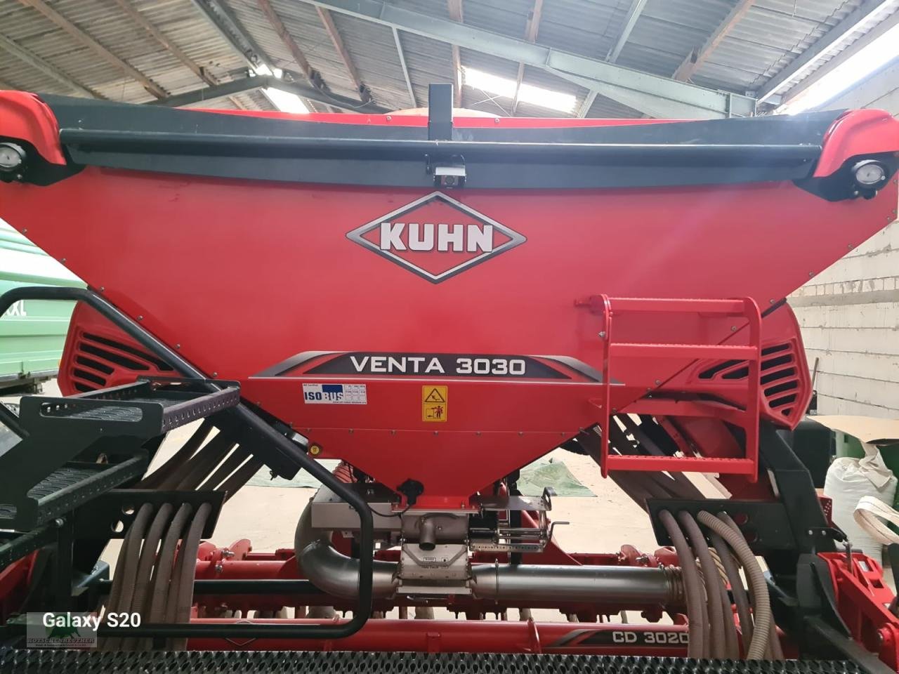 Drillmaschinenkombination от тип Kuhn VENTA 3030 + CD3020, Gebrauchtmaschine в Hofheim (Снимка 7)