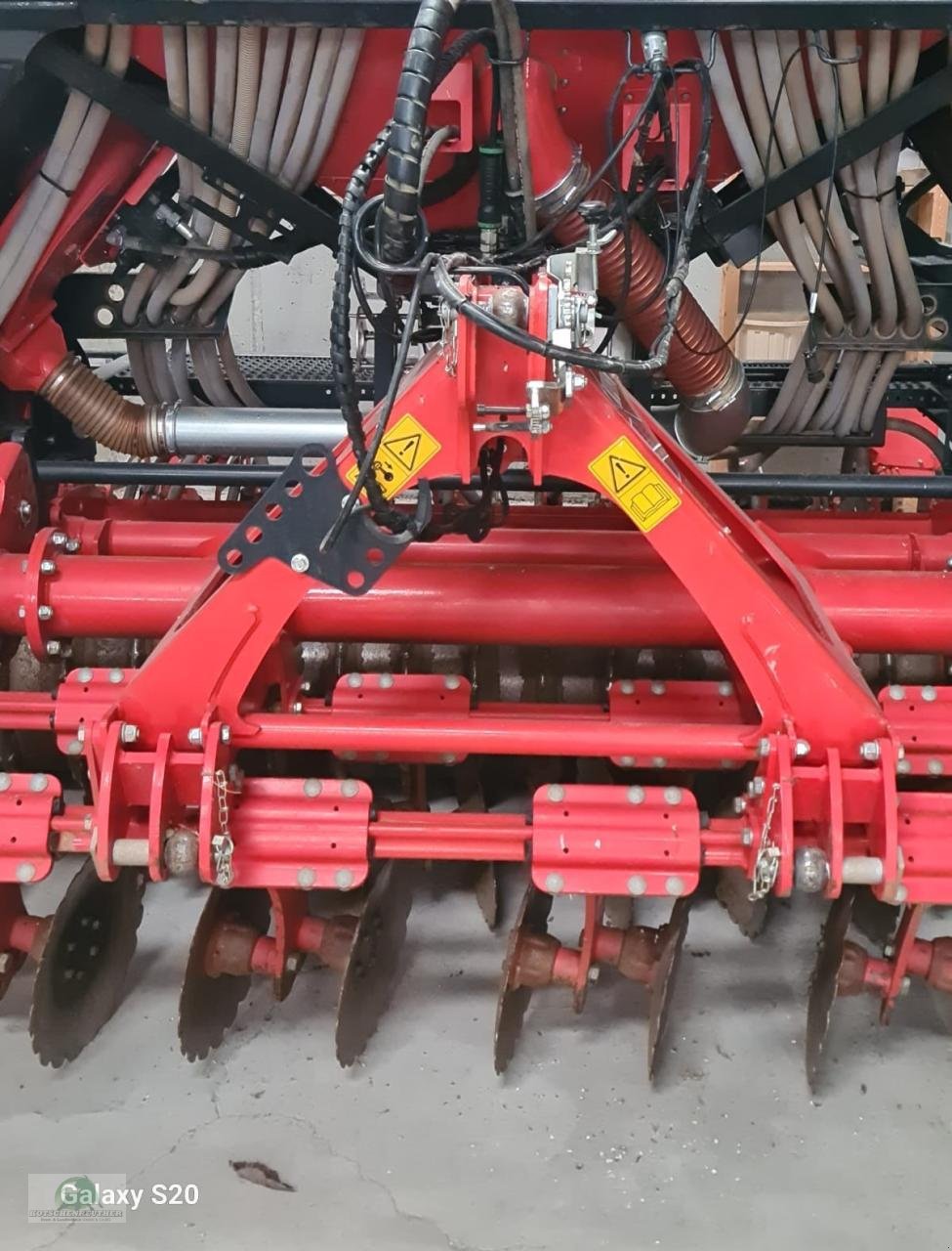 Drillmaschinenkombination от тип Kuhn VENTA 3030 + CD3020, Gebrauchtmaschine в Hofheim (Снимка 9)