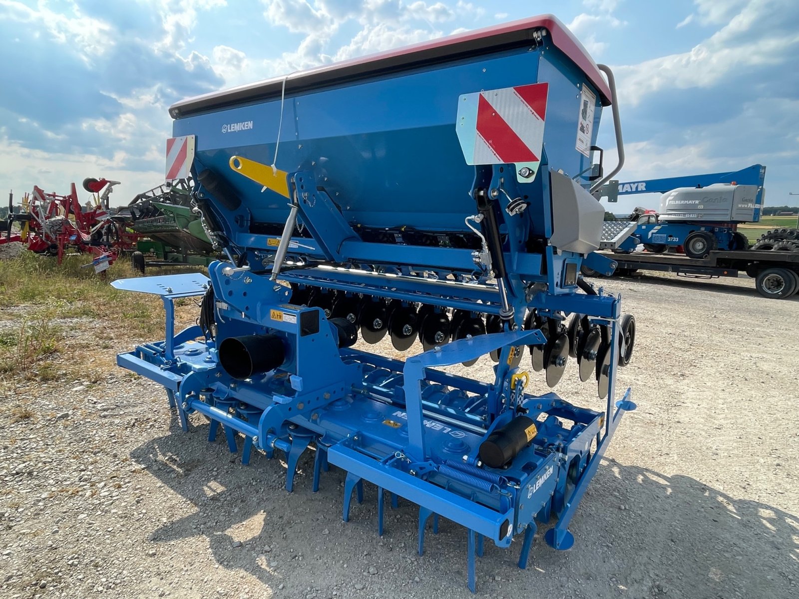 Drillmaschinenkombination del tipo Lemken Zirkon 12 + Saphir 9, Neumaschine In Burglengenfeld (Immagine 1)