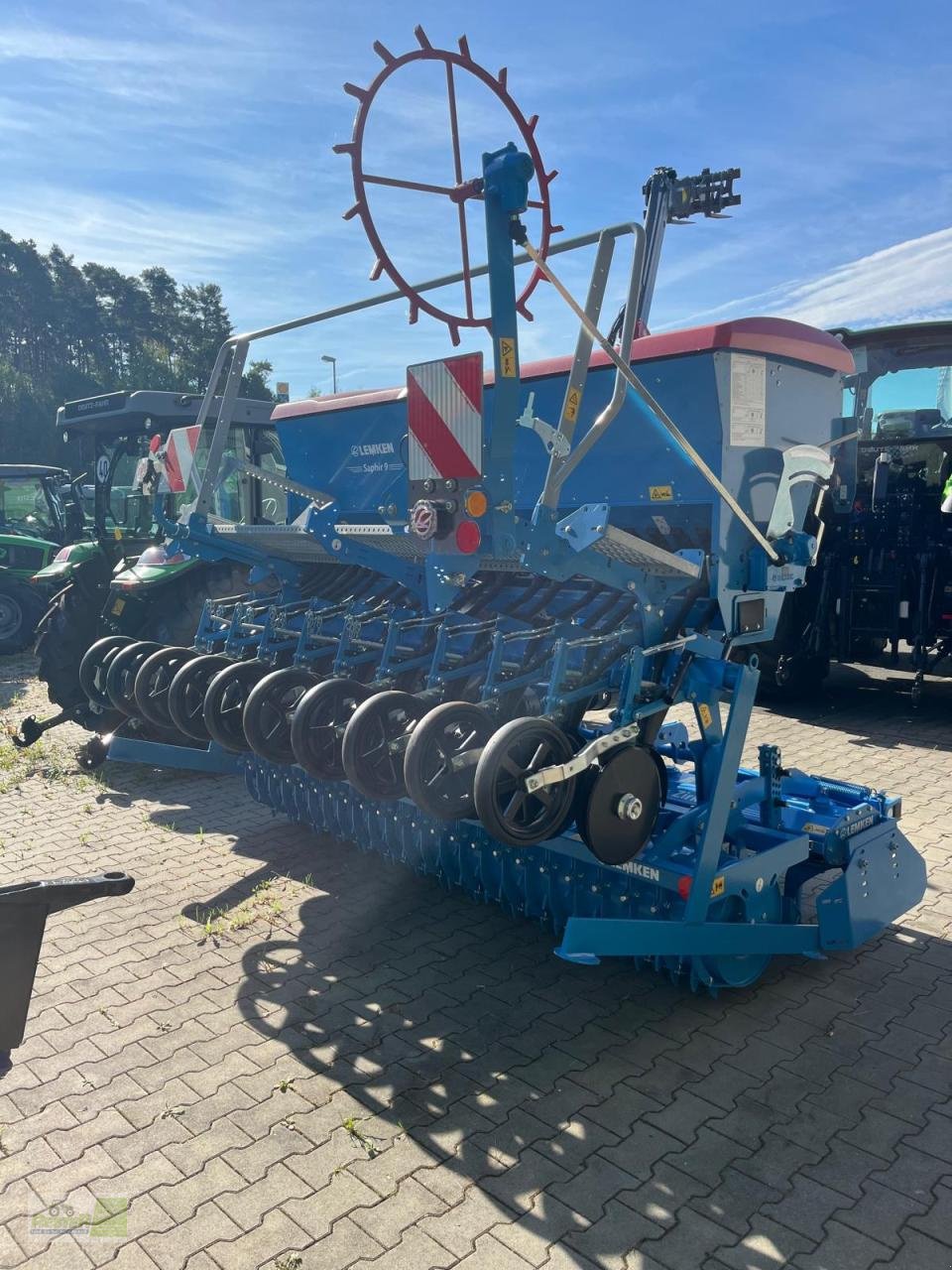 Drillmaschinenkombination du type Lemken Zirkon 8/300 mit Saphir 9/300 DS, Neumaschine en Wernberg-Köblitz (Photo 2)