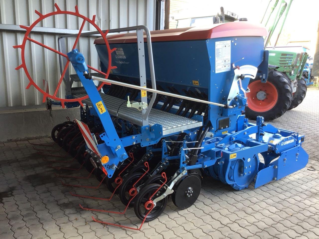 Drillmaschinenkombination van het type Lemken Zirkon 8/300 + Saphir 9/300, Neumaschine in Burgbernheim (Foto 2)