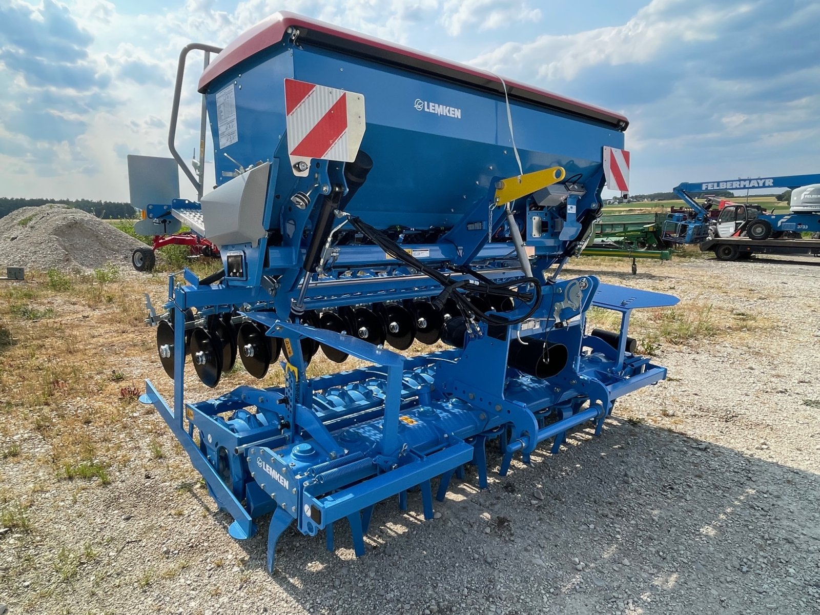 Drillmaschinenkombination van het type Lemken Zirkon 8 + Saphir 10, Neumaschine in Burglengenfeld (Foto 2)