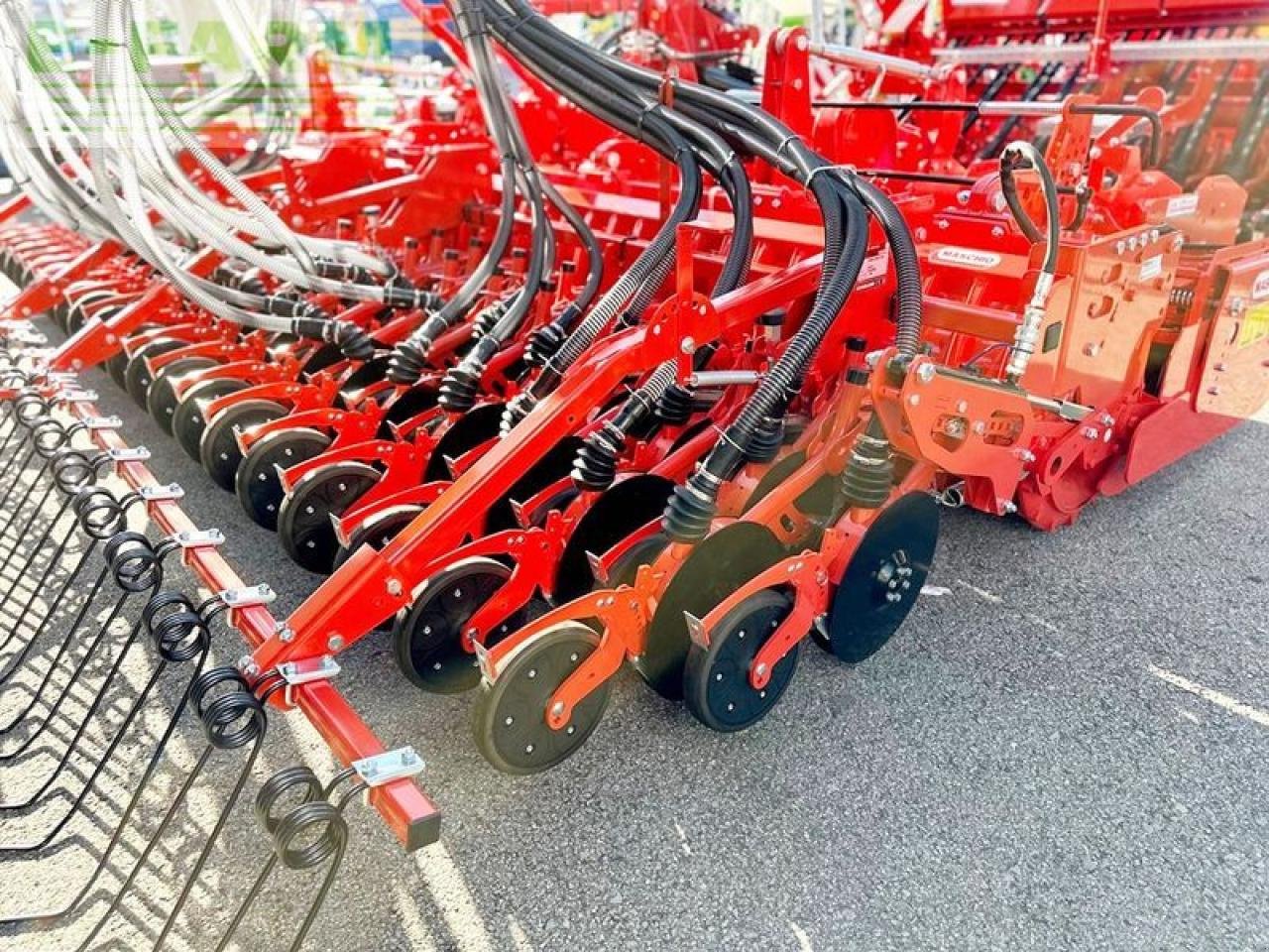 Drillmaschinenkombination tip Maschio /gaspardo säkombination 5 m klappbar / fronttank, Gebrauchtmaschine in SANKT MARIENKIRCHEN BEI SCHÄRDING (Poză 11)