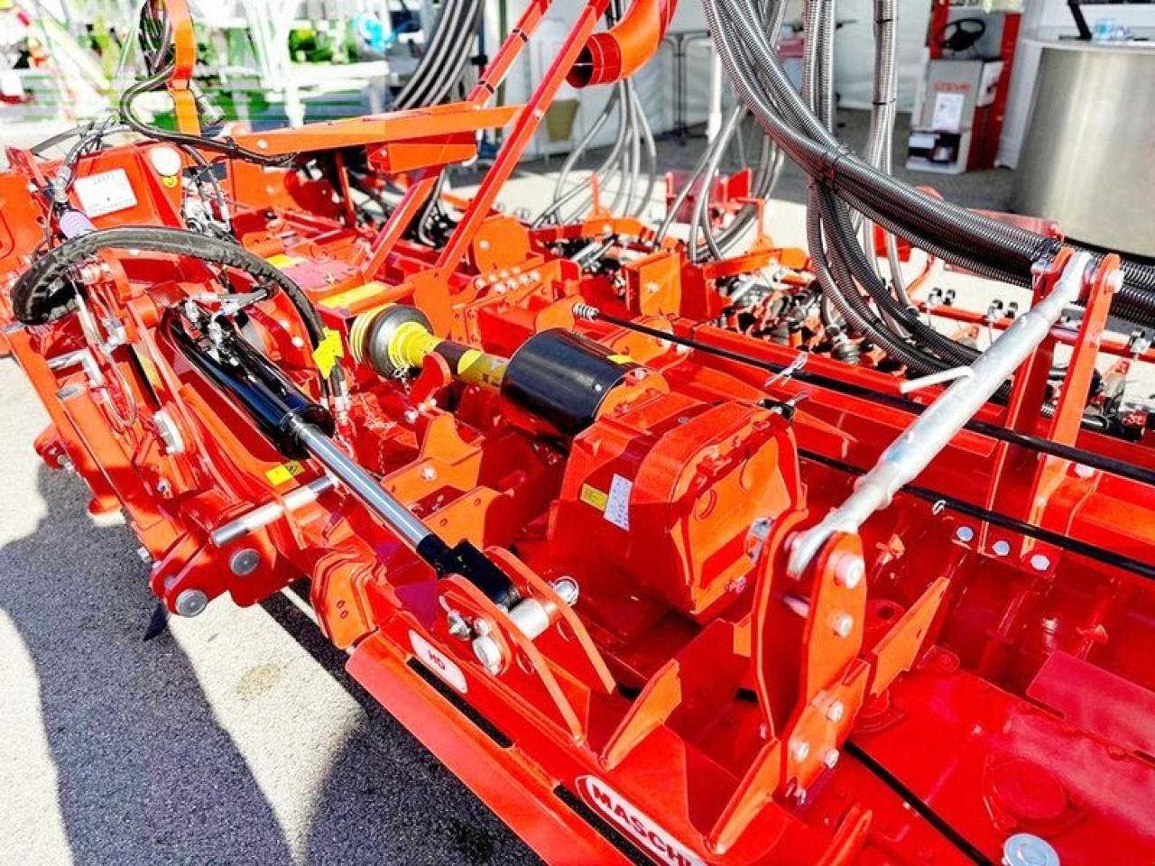 Drillmaschinenkombination typu Maschio /gaspardo säkombination 5 m klappbar / fronttank, Gebrauchtmaschine v SANKT MARIENKIRCHEN BEI SCHÄRDING (Obrázek 13)