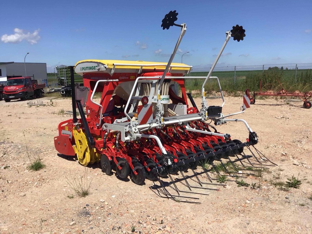 Drillmaschinenkombination a típus Pöttinger Aerosem 3002 ADD + Lion 303, Neumaschine ekkor: Steinheim-Bergheim (Kép 1)