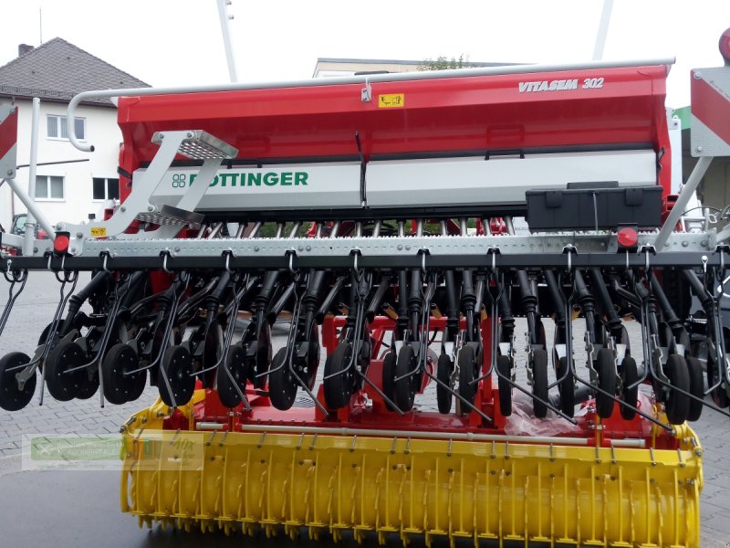 Drillmaschinenkombination del tipo Pöttinger Lion 303 + Vitasem 302, Neumaschine In Tirschenreuth