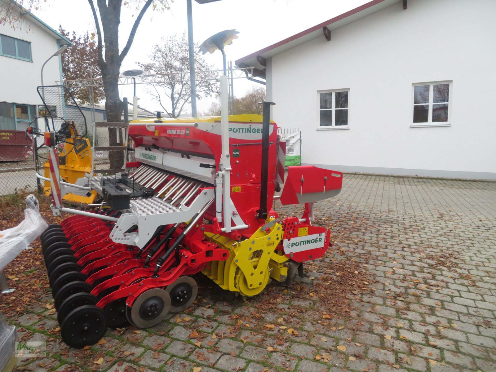 Drillmaschinenkombination des Typs Pöttinger Lion 303WG + Vitasem 302ADD, Gebrauchtmaschine in Markt Schwaben (Bild 2)